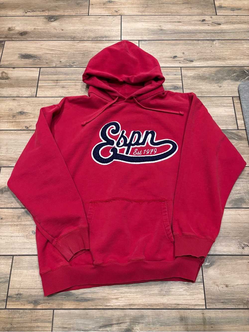 Vintage ESPN Est 1979 Spellout Chenille Patch Hoodie Red XL
